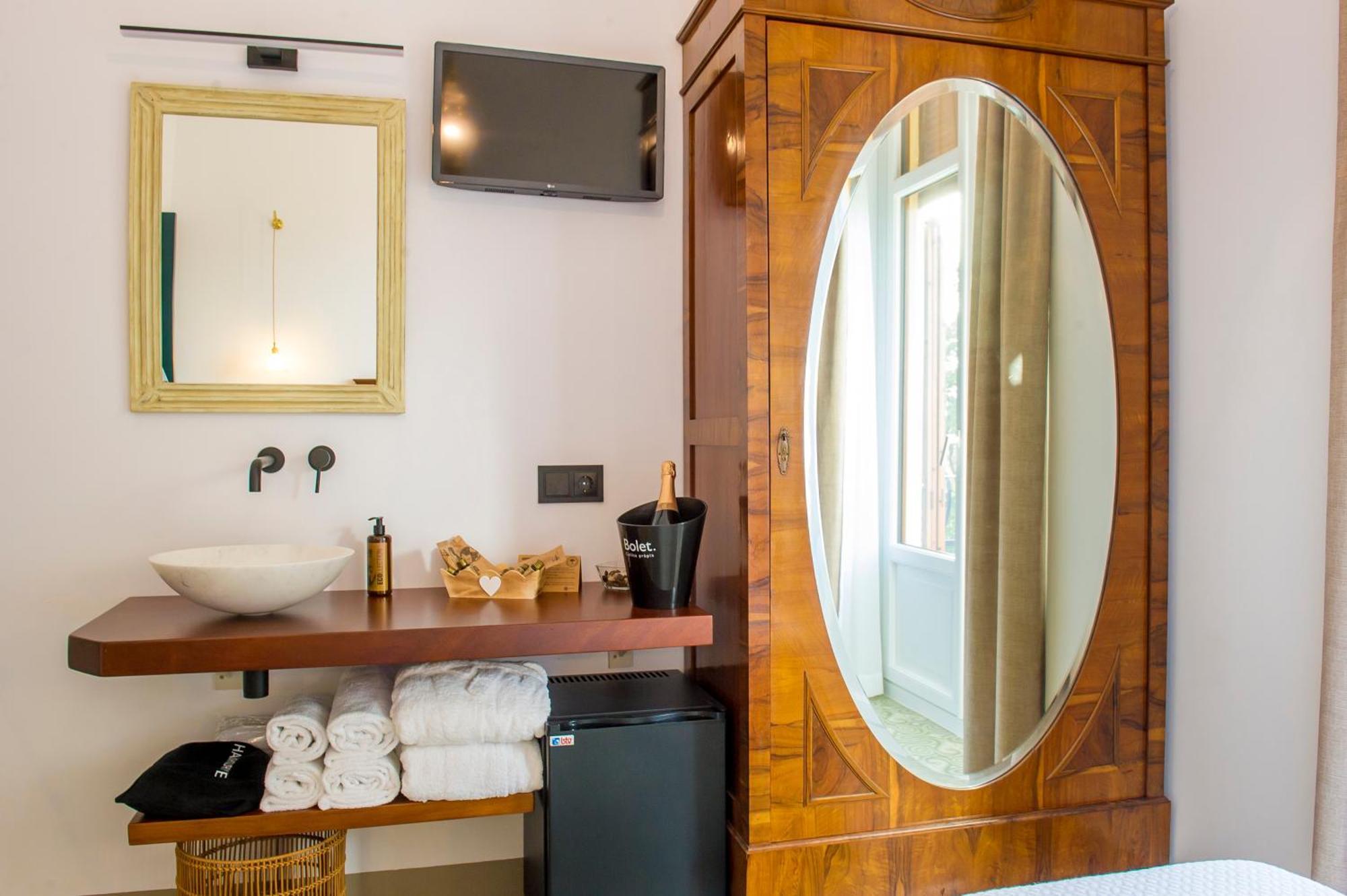 Bolet Casa Modernista Bed and Breakfast Castellvi de la Marca Buitenkant foto