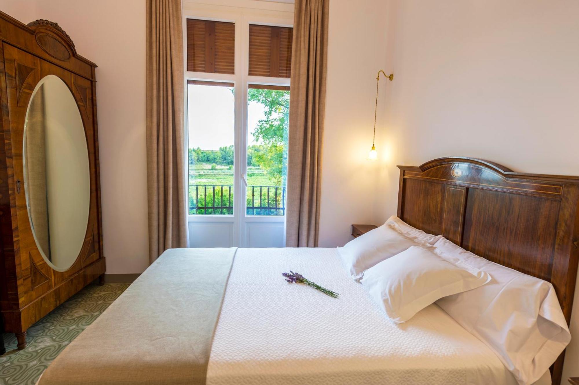 Bolet Casa Modernista Bed and Breakfast Castellvi de la Marca Buitenkant foto